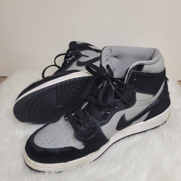 Nike Air Womans Sporty Black and Gray High-Top Sneakers Pony Hair - Picture 5 of 9